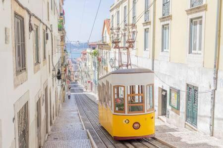 Old Town Chiado Balcony Aircon By Ld Apartments ลิสบอน ภายนอก รูปภาพ